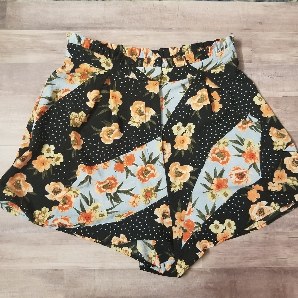 Topshop Flower Ruffle Waist Shorts